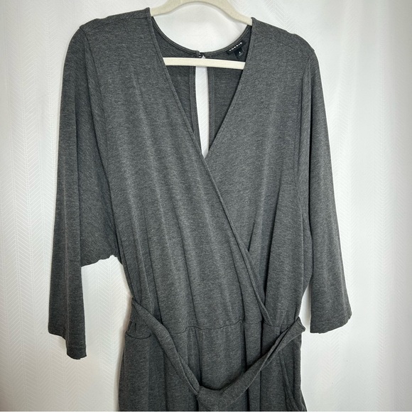 Torrid gray cropped jumpsuit V neck size 4X - Picture 4 of 11